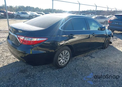 2016 Toyota Camry Le z USA, uszkodzony, nr VIN 4T1BF1FK5GU253934